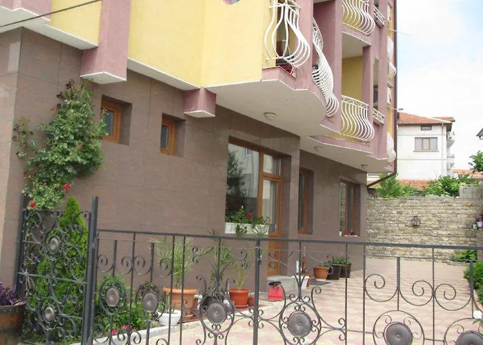 Family Denica * Obzor